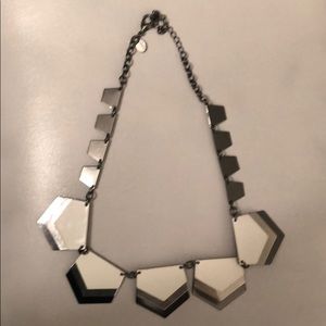 Geometric statement necklace